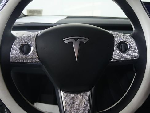 Used 2023 Tesla Model Y Long Range AWD/4WD image 14