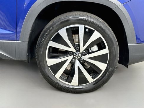 Used 2023 Volkswagen Taos SE FWD image 32