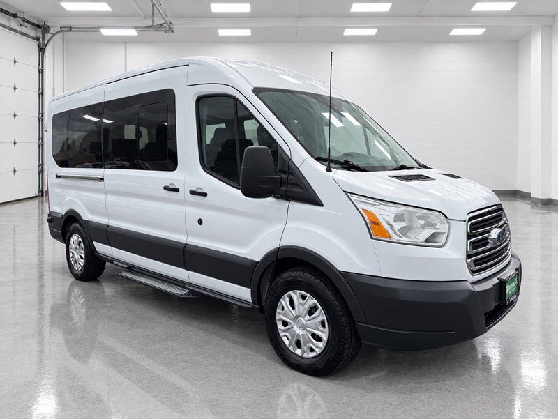 Used 2016 Ford Transit 350 XLT RWD image 8