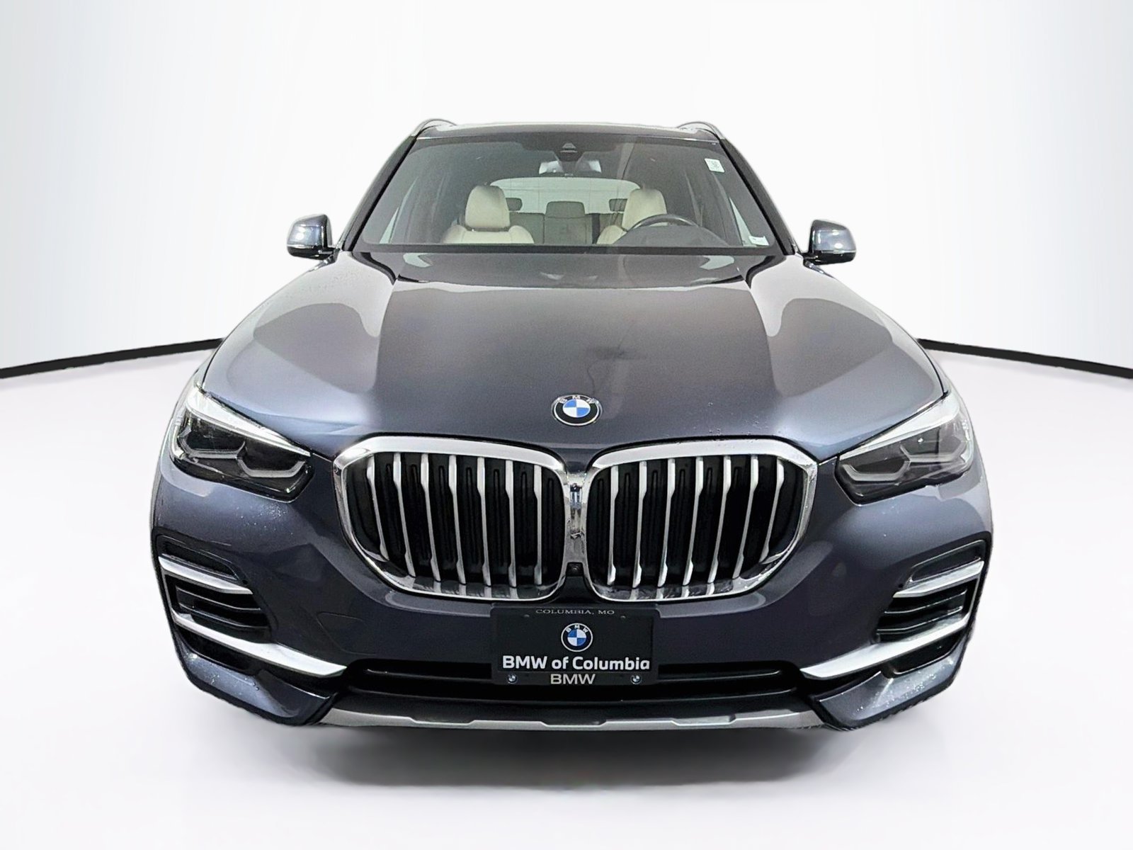 Used 2022 BMW X5 xDrive40i w/ Premium Package AWD/4WD image 2