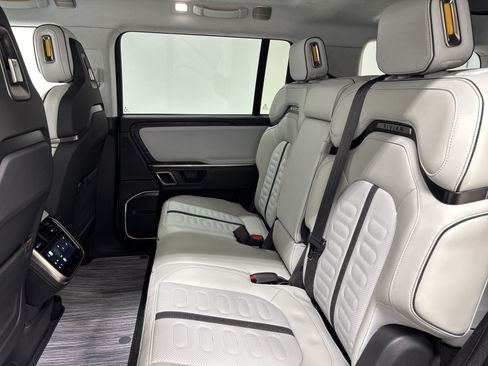 Used 2024 Rivian R1S Adventure AWD/4WD image 21