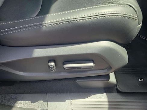 Used 2023 Honda Pilot Touring image 35