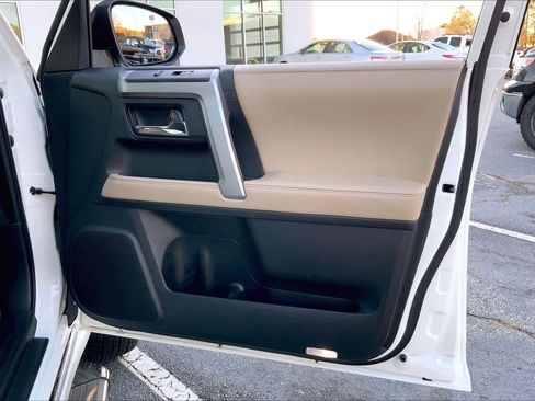 Used 2023 Toyota 4Runner Limited image 22