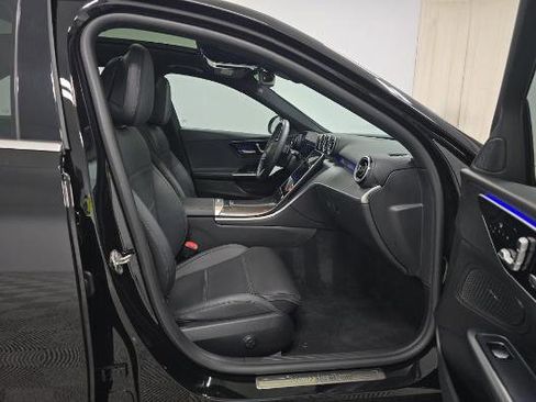 Used 2023 Mercedes-Benz C 300 Sedan image 6