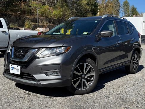 Used 2020 Nissan Rogue SL image 1