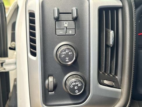 Used 2015 GMC Sierra 1500 SLE w/ Texas SLE Value Package AWD/4WD image 28