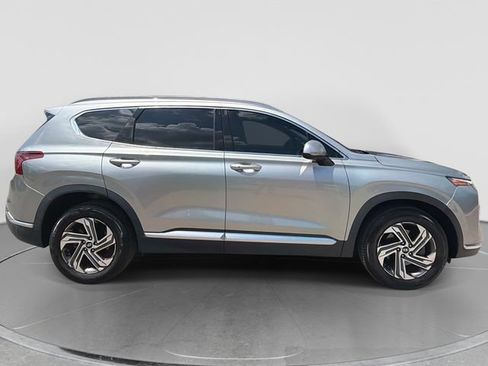 Used 2022 Hyundai Santa Fe SEL FWD image 2