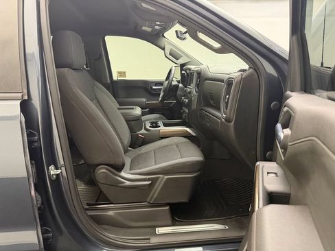 Used 2022 Chevrolet Silverado 1500 RST w/ Convenience Package II AWD/4WD image 24