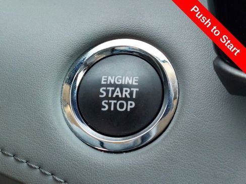 Used 2023 Toyota Highlander L image 23