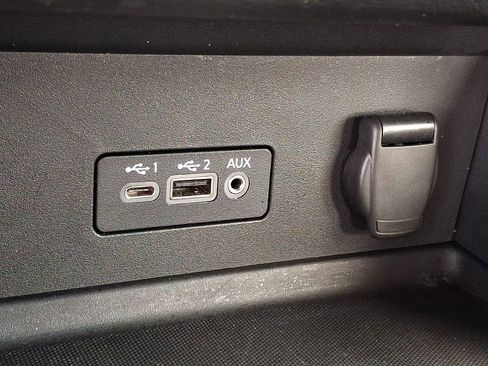 Certified 2023 Nissan Sentra SR image 25