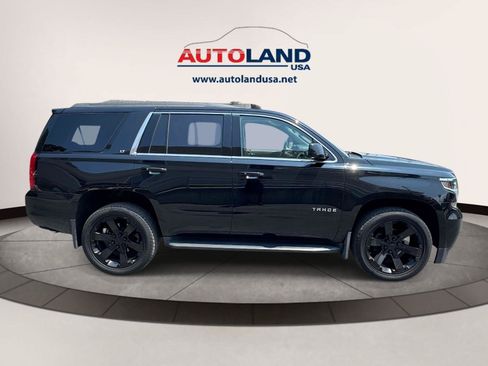 Used 2019 Chevrolet Tahoe LT w/ Luxury Package AWD/4WD image 3
