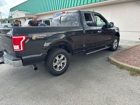 Used 2015 Ford F150 XLT w/ Equipment Group 302A Luxury AWD/4WD image 6