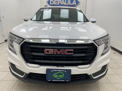 Certified 2022 GMC Terrain SLE w/ Driver Convenience Package image 16