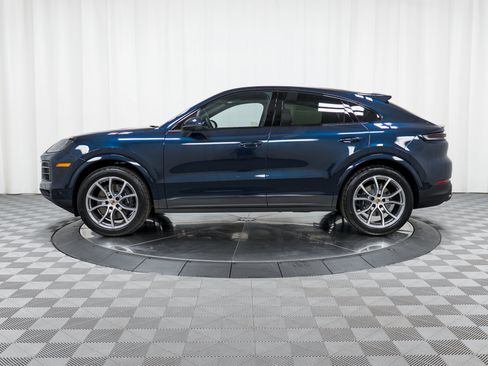 New 2026 Porsche Cayenne Coupe image 2
