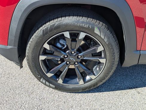 Used 2025 Chevrolet Equinox RS w/ Convenience Package III image 10