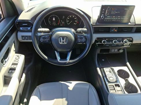 Used 2023 Honda Pilot EX-L image 13