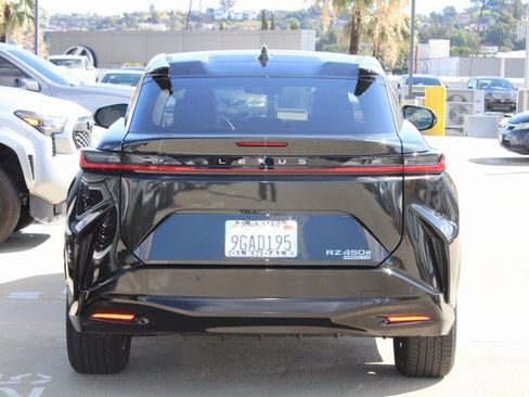 Certified 2023 Lexus RZ 450e Premium w/ Accessory Package (Z1) image 20