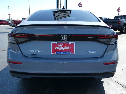 Used 2025 Honda Accord Sport image 5