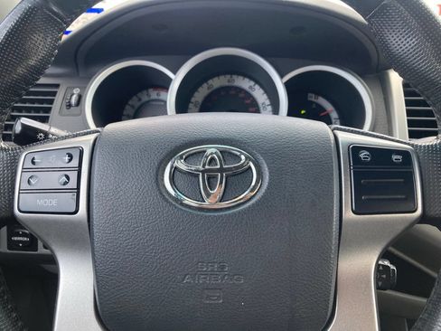 Used 2013 Toyota Tacoma PreRunner w/ SR5 Pkg RWD image 17