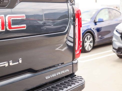 Used 2021 GMC Sierra 2500 Denali w/ Denali Ultimate Package AWD/4WD image 8
