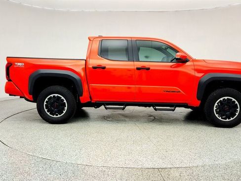 Used 2024 Toyota Tacoma TRD Off-Road w/ TRD Off Road Upgrade Package AWD/4WD image 4