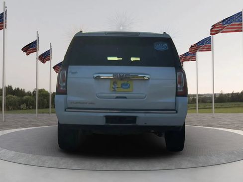 Used 2019 GMC Yukon XL Denali w/ Open Road Package AWD/4WD image 20