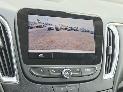 Used 2024 Chevrolet Malibu LT FWD image 21