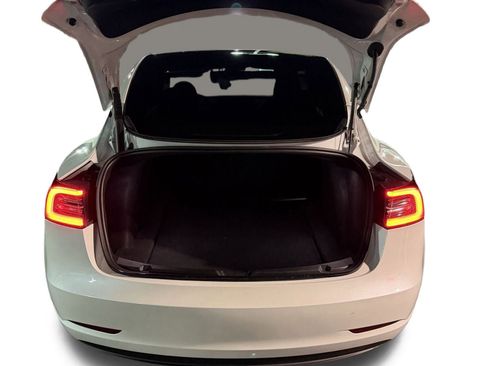 Used 2023 Tesla Model 3 Standard Range image 8