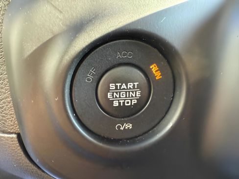 Used 2020 Jeep Gladiator Rubicon image 20