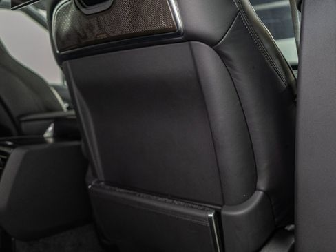 Used 2022 Land Rover Range Rover Long Wheelbase First Edition image 21