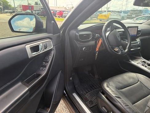 Used 2020 Ford Explorer Limited AWD/4WD image 7