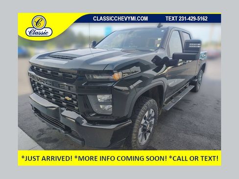 Used 2021 Chevrolet Silverado 2500 Custom w/ Custom Value Package AWD/4WD image 1