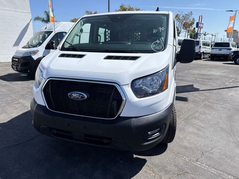 Used 2025 Ford Transit 250 Low Roof w/ Exterior Upgrade Package RWD image 3