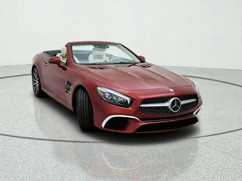 Used 2017 Mercedes-Benz SL 450 image 4