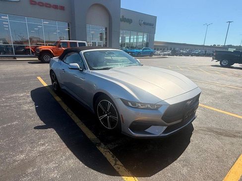 Used 2024 Ford Mustang Premium RWD image 4