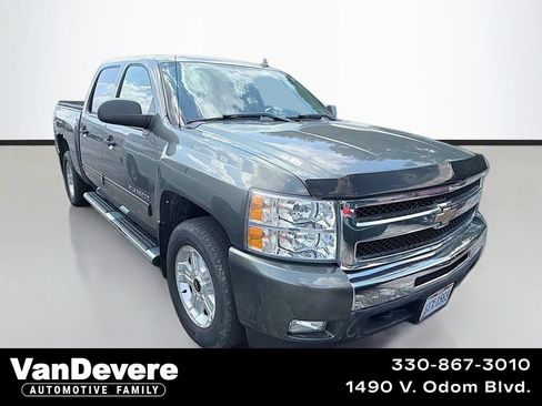 Used 2011 Chevrolet Silverado 1500 LT w/ All-Star Edition AWD/4WD image 1