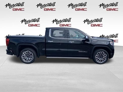 Used 2023 GMC Sierra 1500 Denali Ultimate AWD/4WD image 9