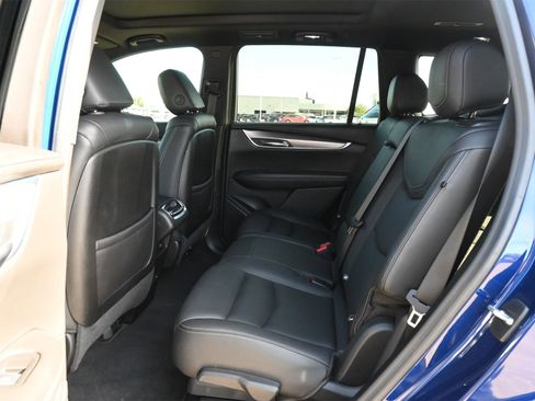 Certified 2023 Cadillac XT6 Luxury image 20