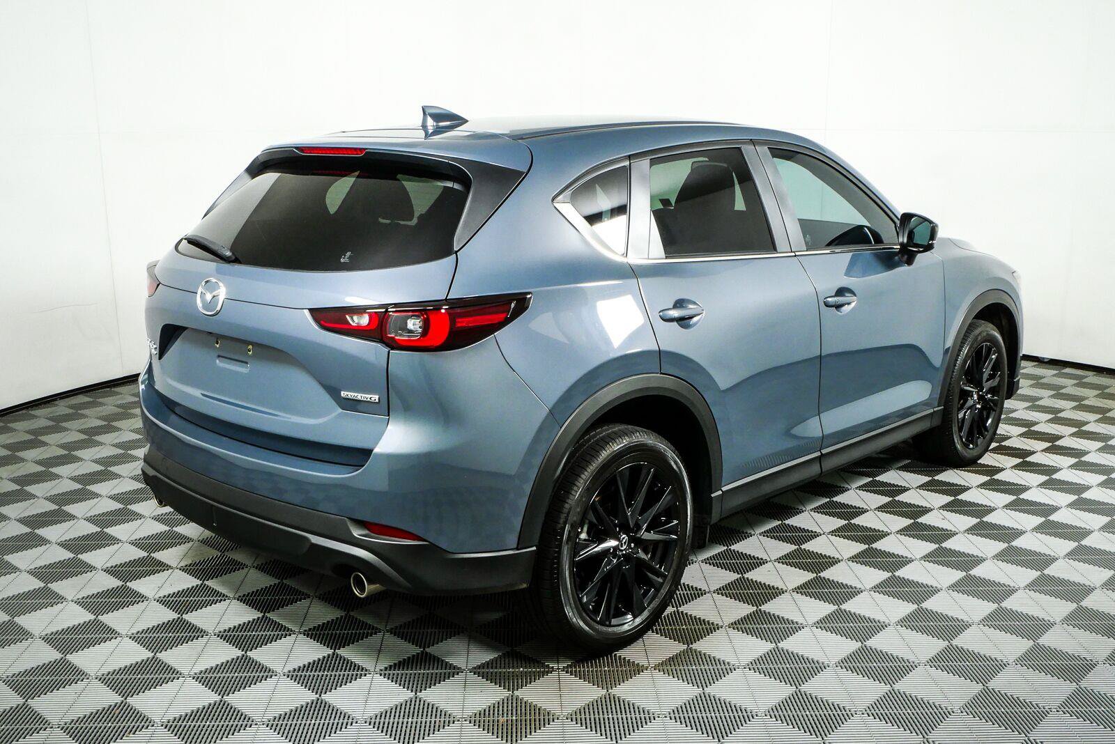 Used 2024 MAZDA CX-5 Carbon Edition AWD/4WD image 3