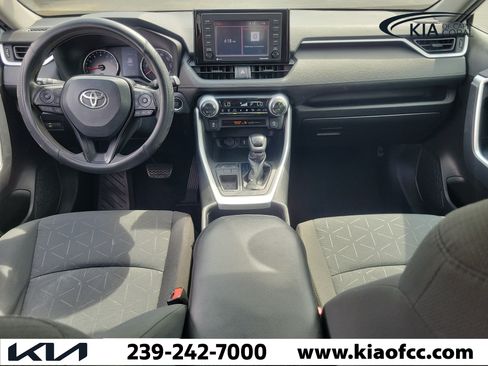 Used 2021 Toyota RAV4 XLE FWD image 13