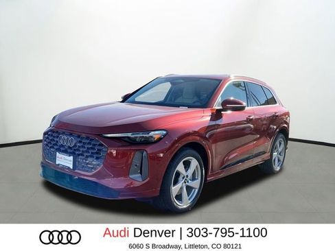 New 2025 Audi Q5 Prestige image 1