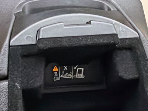 Used 2018 Cadillac XT5 FWD image 25