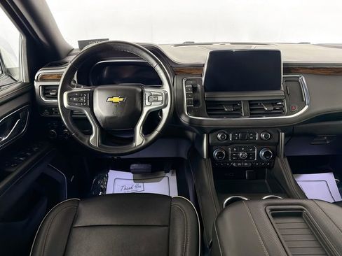 Used 2023 Chevrolet Suburban Premier image 23