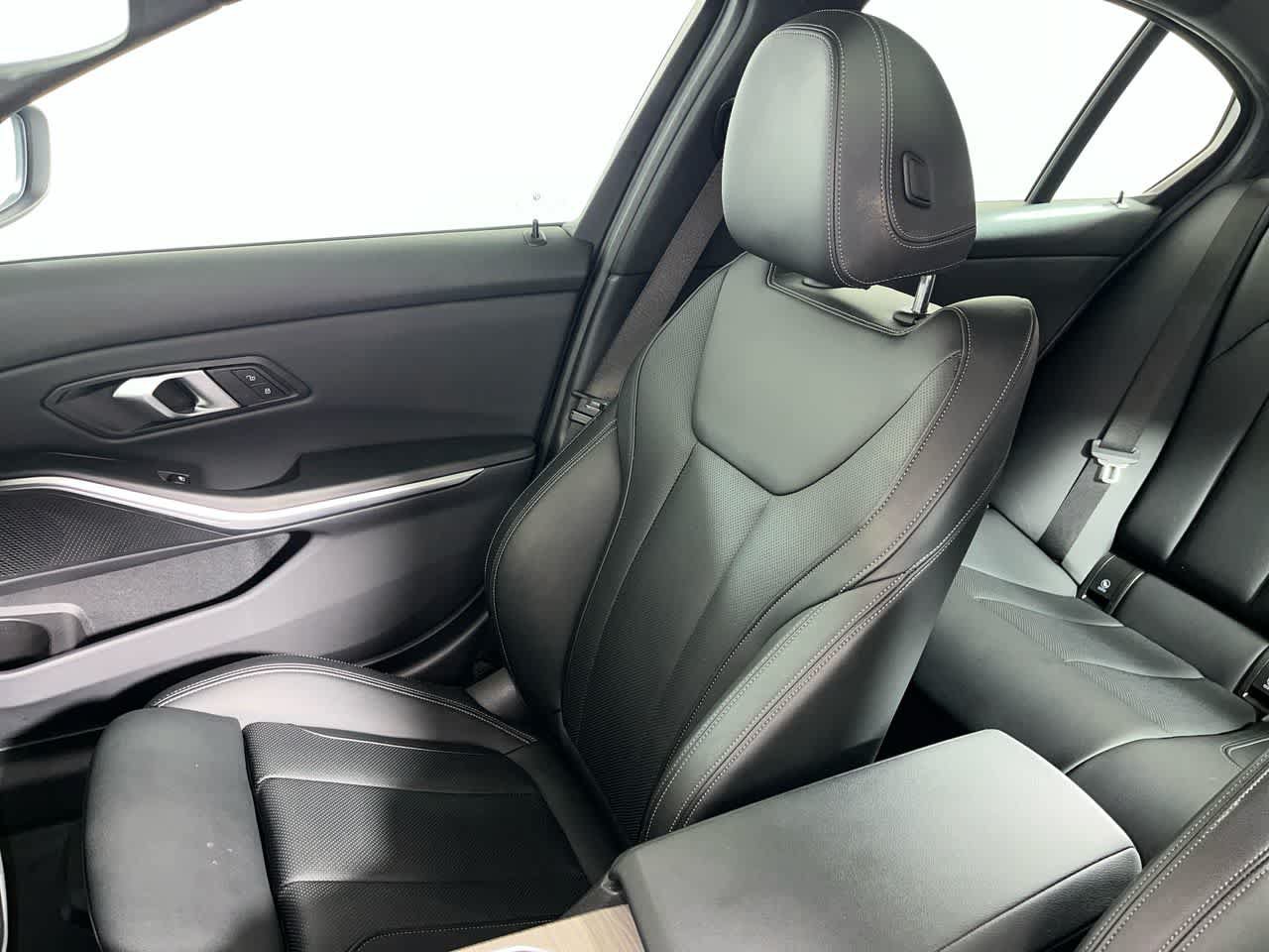 Used 2025 BMW 330i Sedan RWD image 27