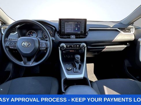 Used 2022 Toyota RAV4 LE AWD/4WD image 10