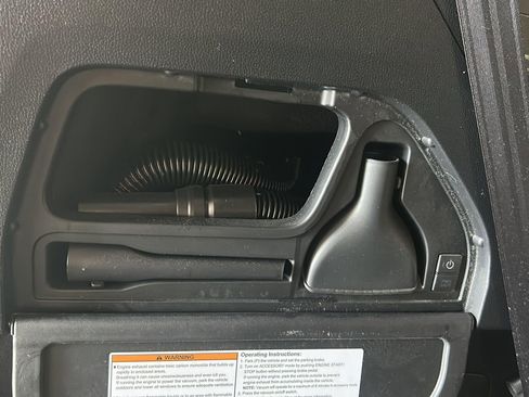 Used 2019 Honda Odyssey Elite image 11