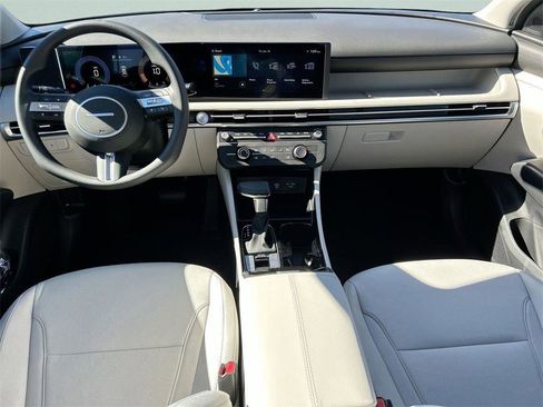 New 2026 Hyundai Tucson SE image 12