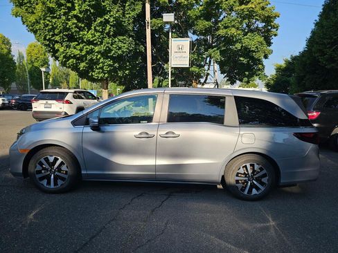 Used 2025 Honda Odyssey EX-L image 4