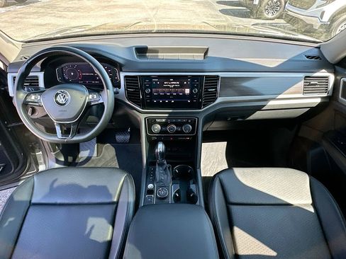 Used 2019 Volkswagen Atlas SEL image 3