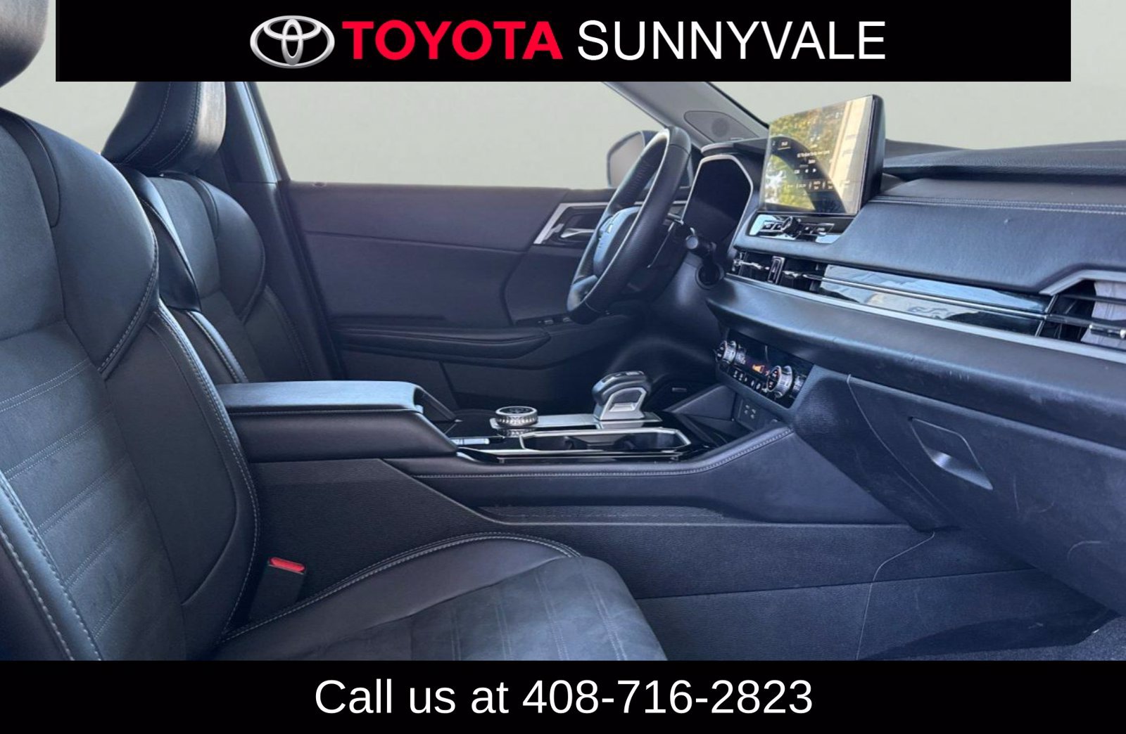 Used 2025 Mitsubishi Outlander SE FWD image 3